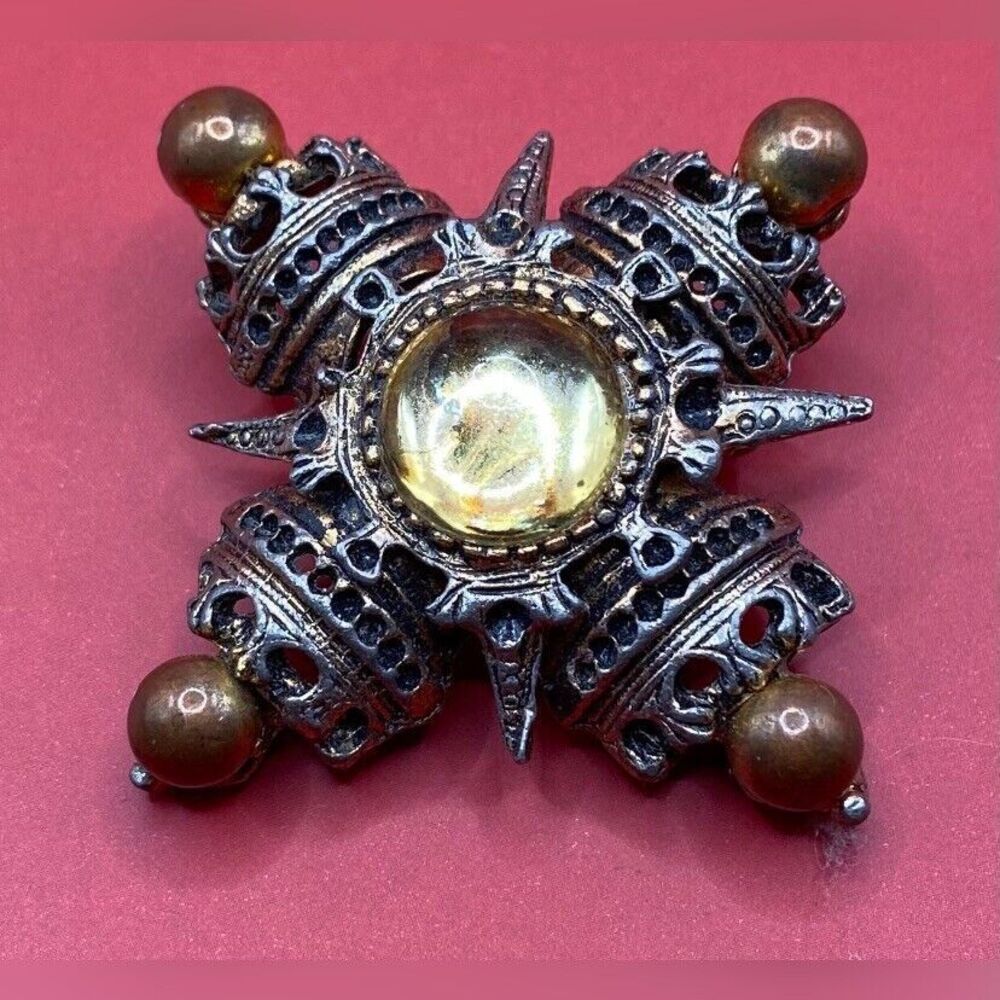 Women’s Brooch 4 Crowns Yellow Stone Vintage 1.5”